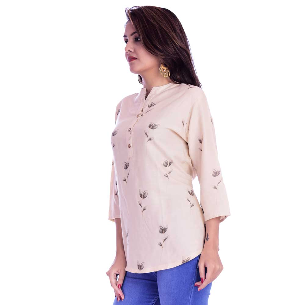 Bundle of 2 Cream and Cyan Printed Tops