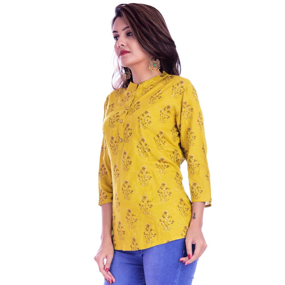 Bundle of 2 Yellow and Light Yellow Printed Tops
